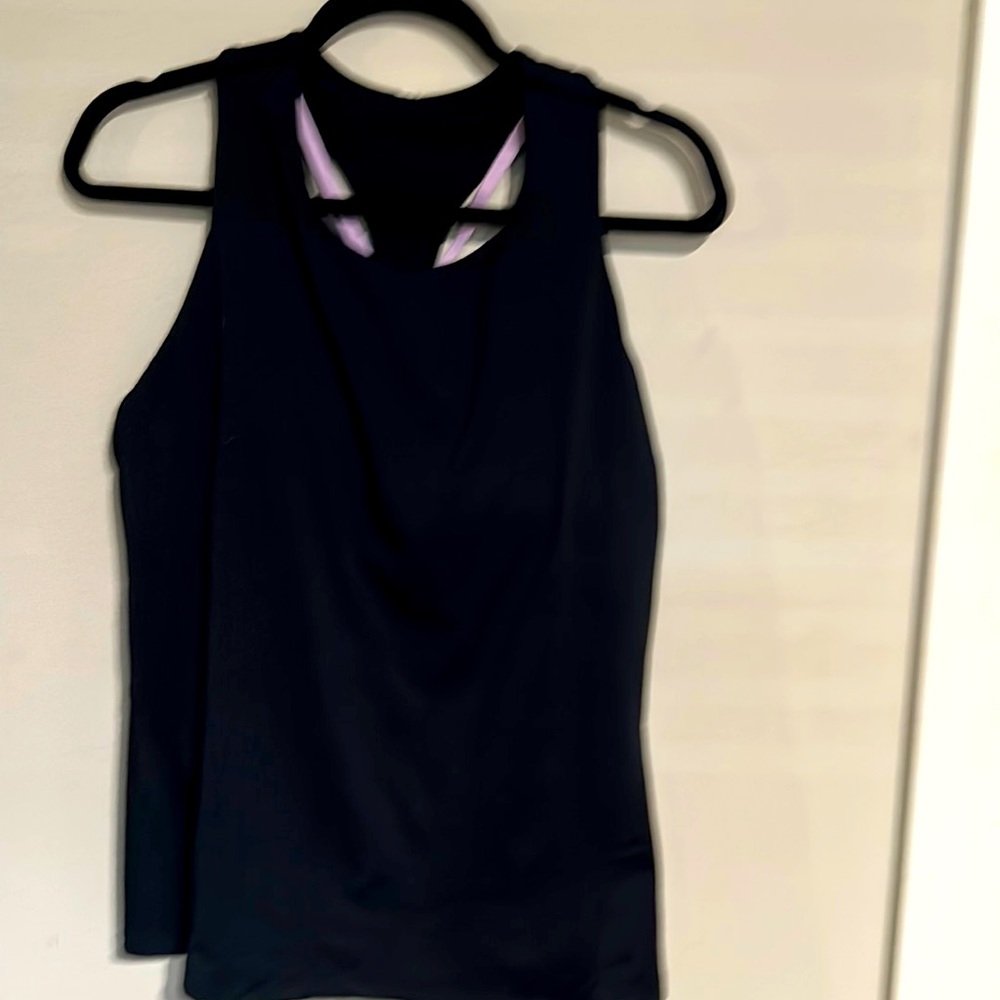 💲 Fabletics Tank sports bra